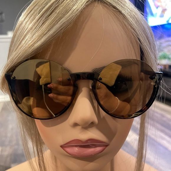 Mcq by Alexander McQueen Round Sunglasses main image 9